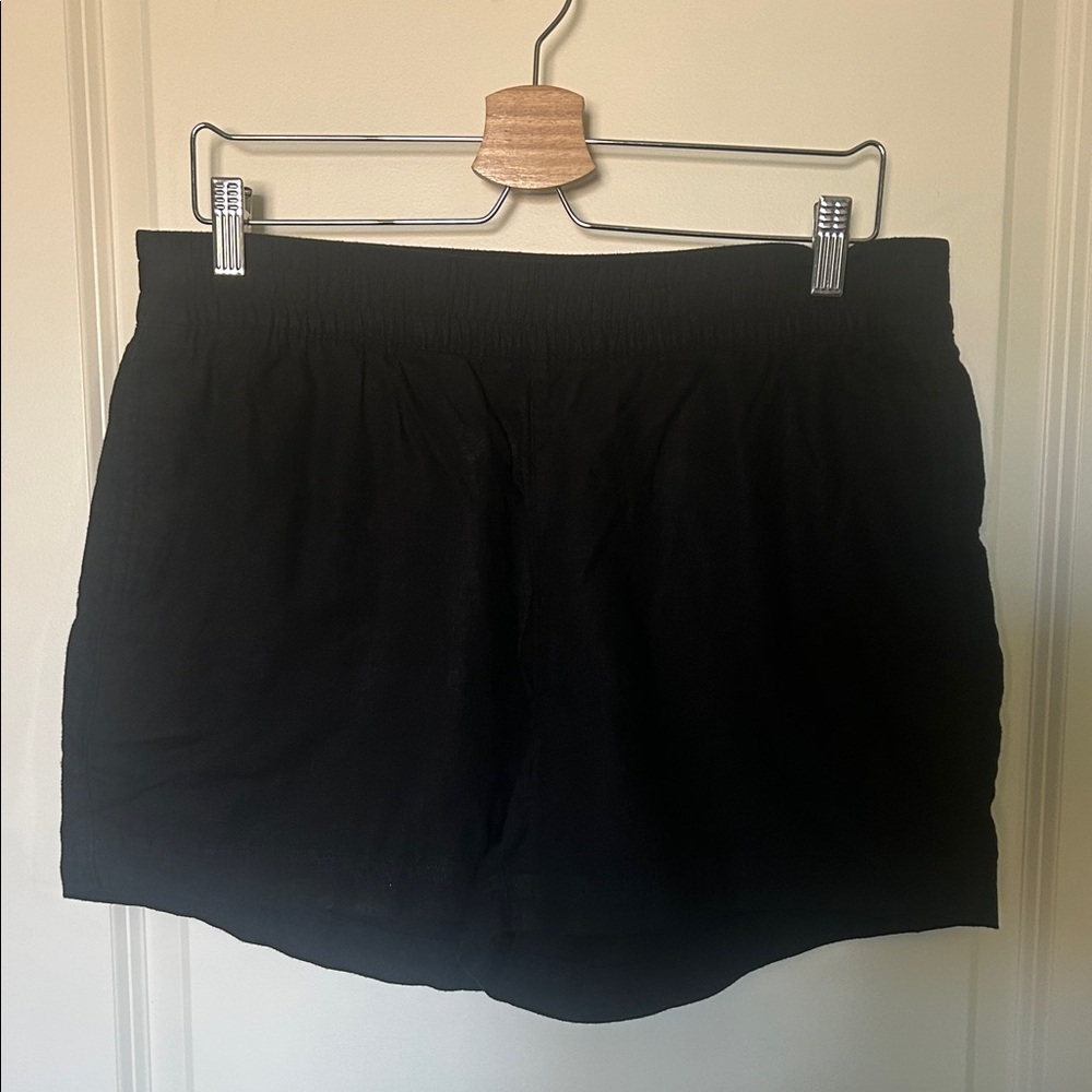 Old Navy Black linen shorts Size L